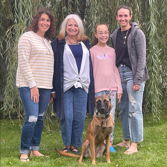 Meet your Posher, be sure to bundle to save❤️ - Picture 12 of 16